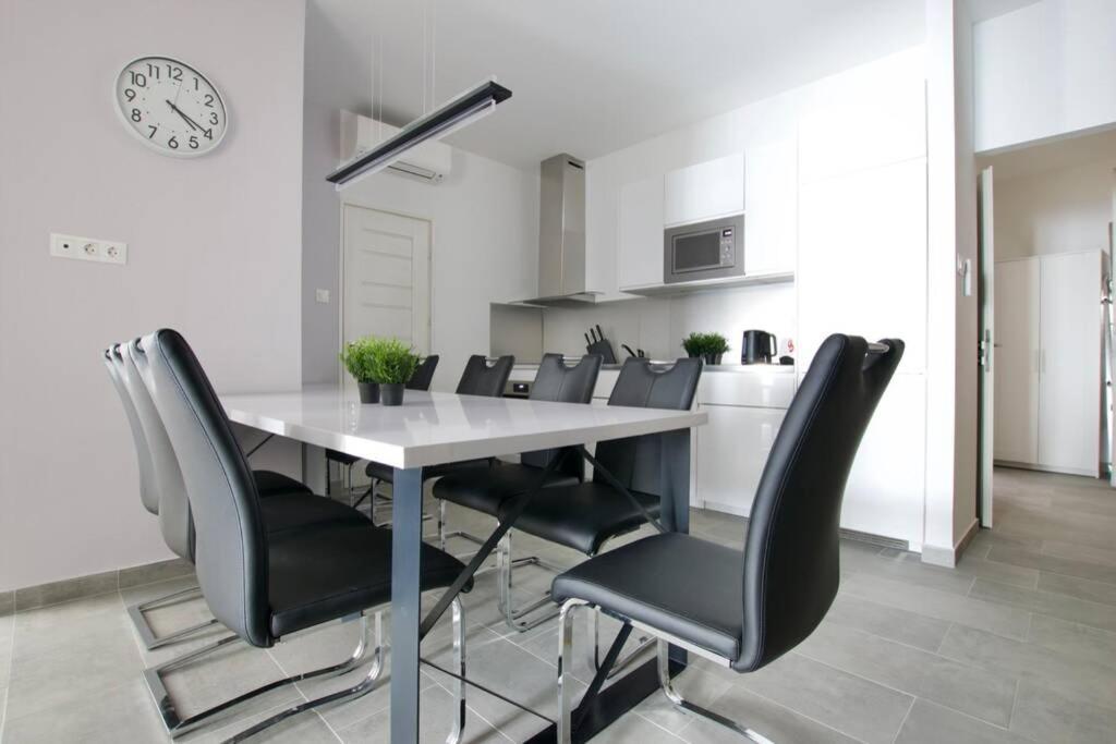 Premium Apartment By Hi5-Vaci Str. 3 Bedroom Budapest Exterior foto