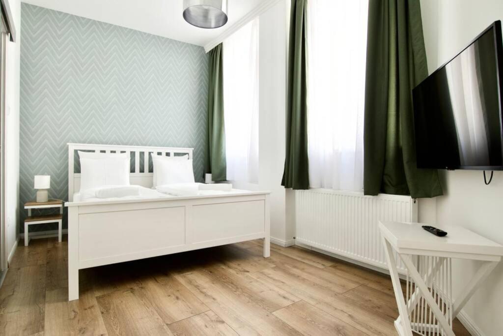 Premium Apartment By Hi5-Vaci Str. 3 Bedroom Budapest Exterior foto