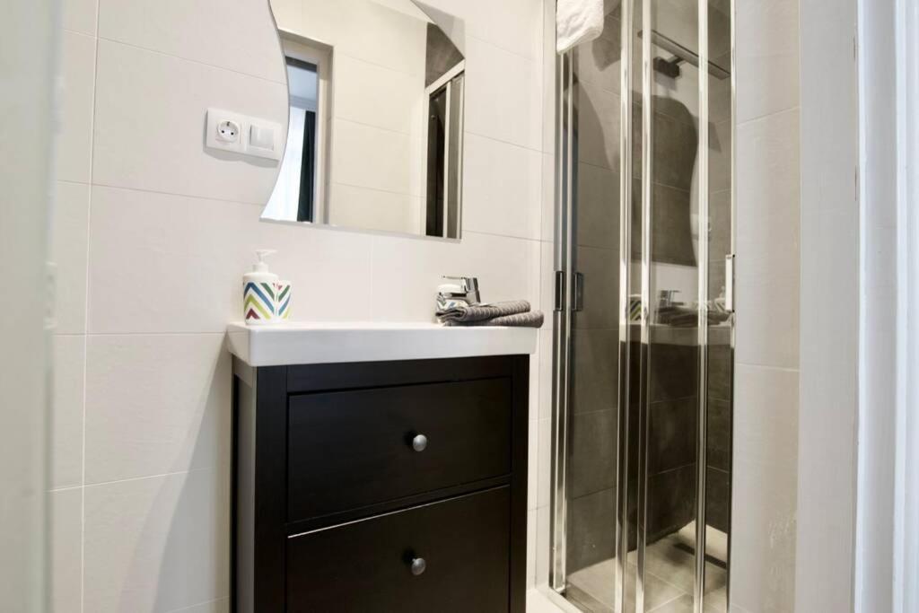 Premium Apartment By Hi5-Vaci Str. 3 Bedroom Budapest Exterior foto