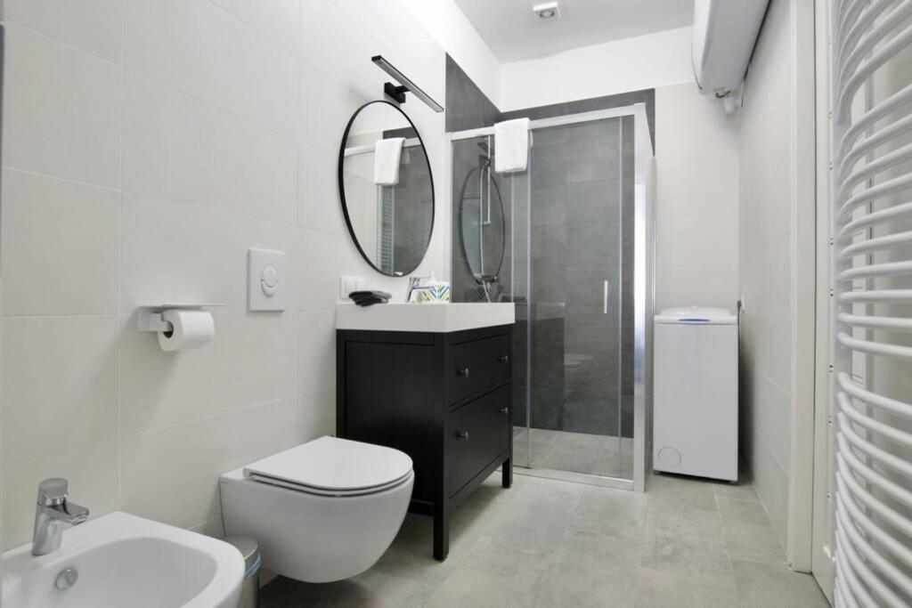 Premium Apartment By Hi5-Vaci Str. 3 Bedroom Budapest Exterior foto