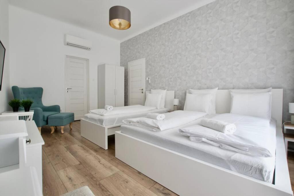 Premium Apartment By Hi5-Vaci Str. 3 Bedroom Budapest Exterior foto